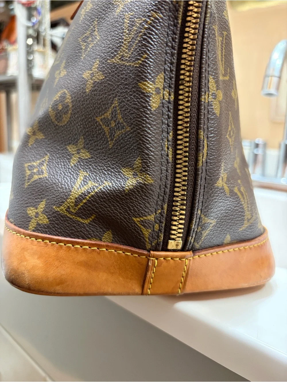 Authentic Louis Vuitton Alma PM TH1927 Original Owner w/ Strap & Wallet - Picture 6 of 16